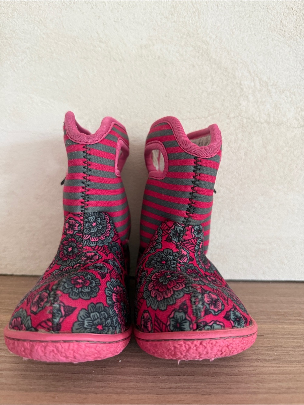 Bogs little Kids Pink and Gray Floral Stripe Pull-On Boot - Picture 2 of 5